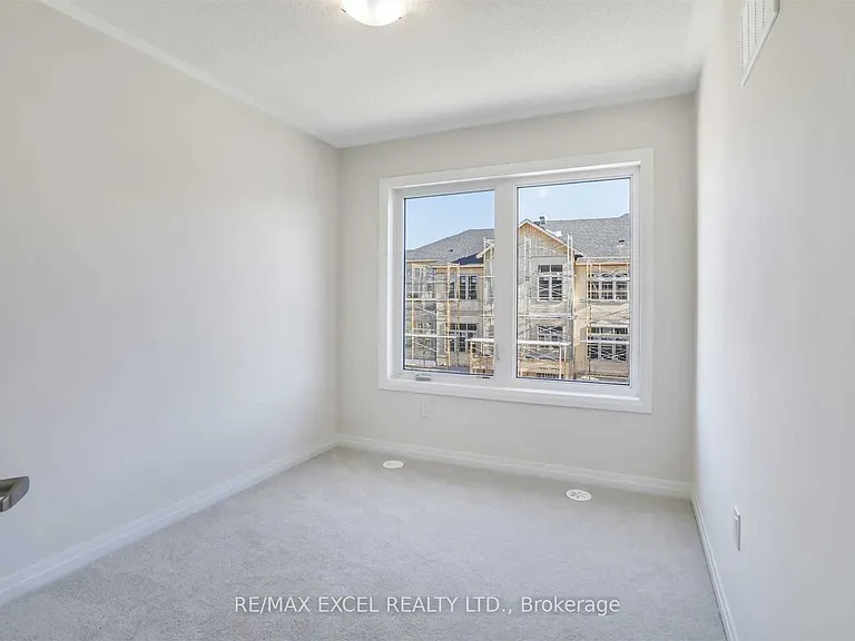 40 Sissons Way — Photo 25