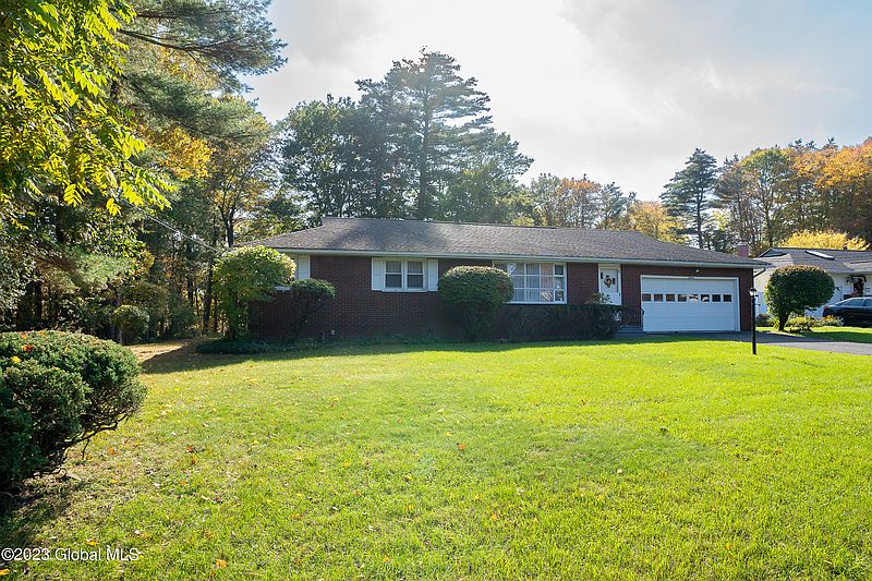 3rd image of 16 Todd Drive