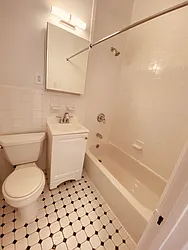 Rented by Metropolis Real Estate of Manhattan