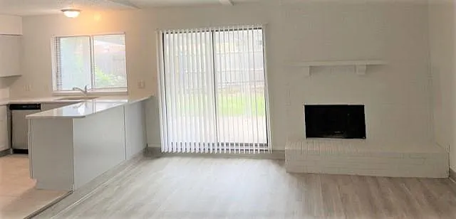 1904 Spies Springs Ct — Photo 10
