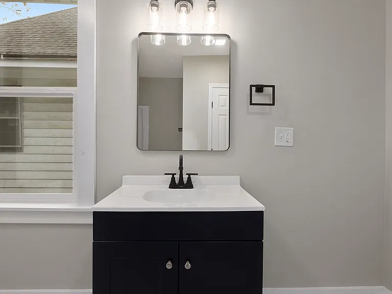 4108 McGee St #B — Photo 9