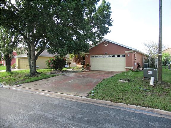2nd image of 151 Seabreeze Cir