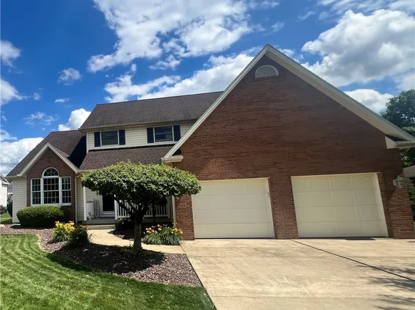 35 Shawnee Dr, Girard, OH 44420