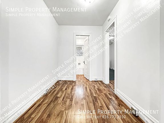 4th image of 443 S Division Ave #F