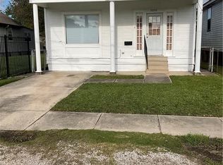 9009 Belfast St, New Orleans, LA 70118