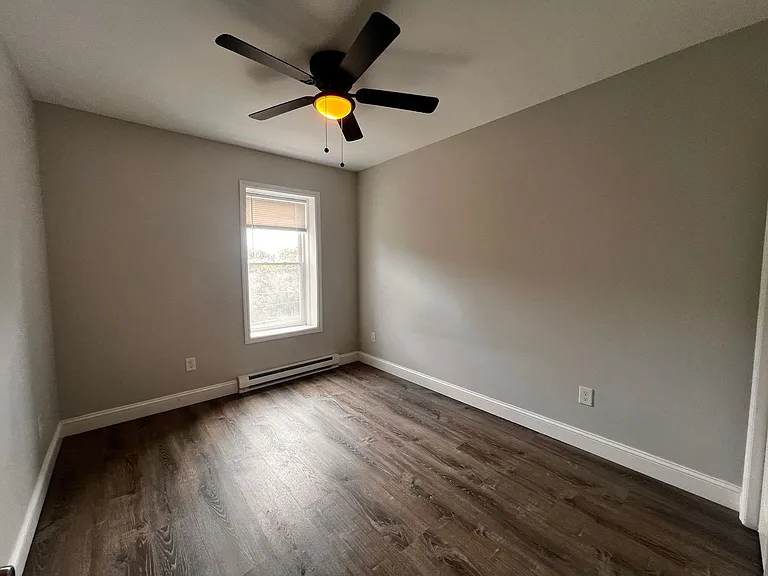 131 Main St — Photo 7