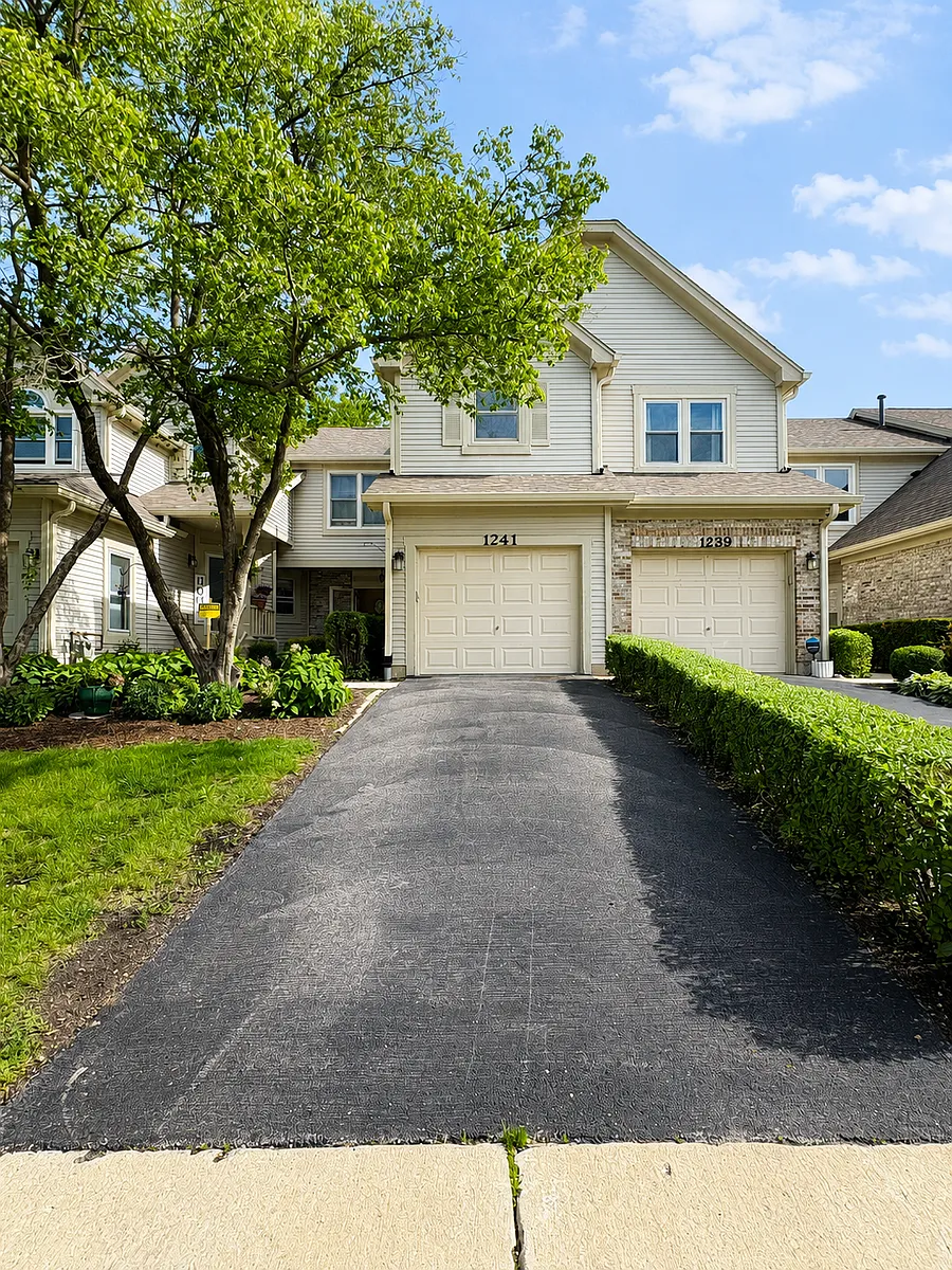 Building Photo - 1241 Tennyson Ln