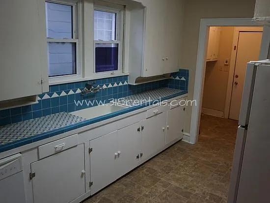 2 bed, 1.0 bath, 1500 sqft, $1,000 — Photo 3