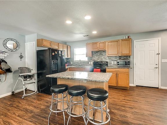 5th image of 13230 Southview Ln