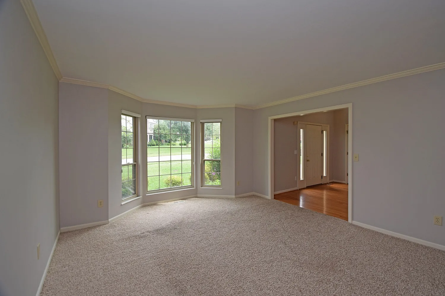 4 bed, 3.5 bath, 3534 sqft, $3,400 — Photo 4
