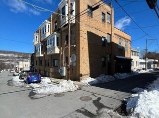 201 E Kline Ave APT 7, Lansford, PA 18232