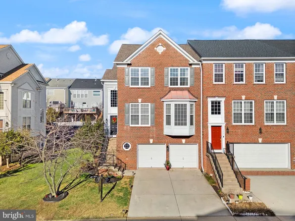 7060 Courtyard Way, Haymarket, VA 20169