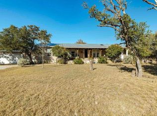 198 Crossing Dr, Harper, TX 78631