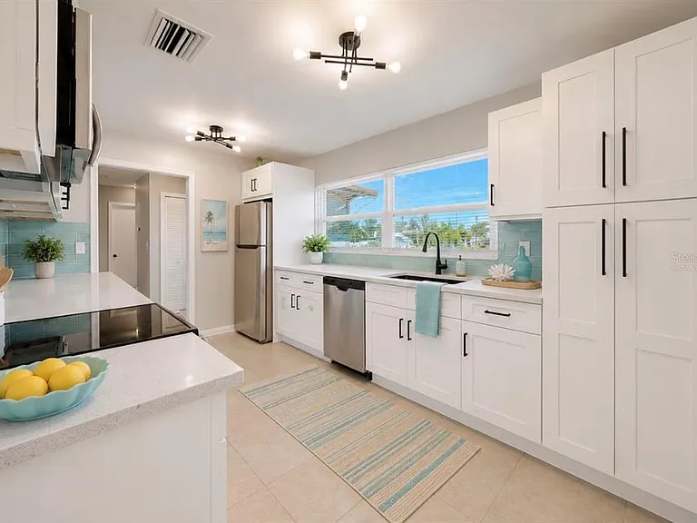 1725 Bikini Ct — Photo 11