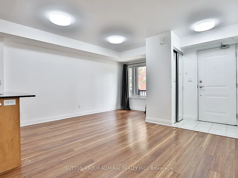 318 John St #265 — Photo 10