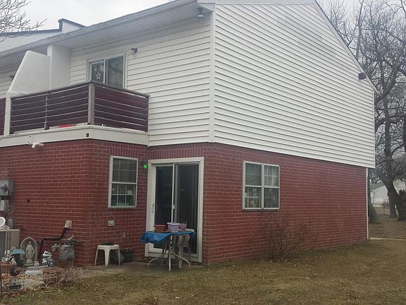 2nd image of 593 Garfield Ave APT 6