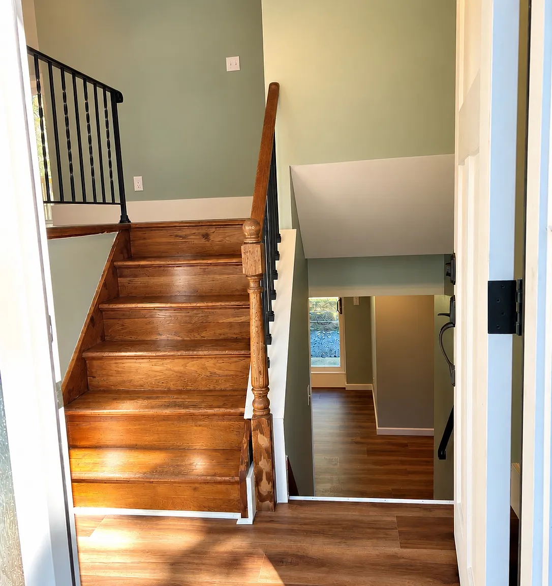 4 bed, 1900 sqft, $2,700 — Photo 4