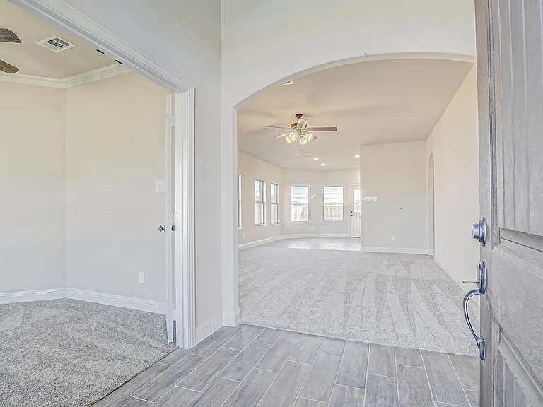 7819 Cypress Dr — Photo 8