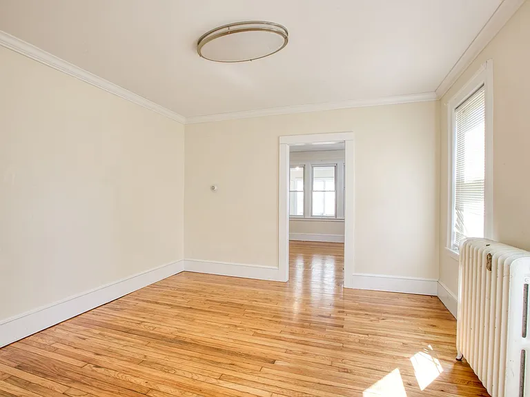 44 Glendale Ave #1 — Photo 21
