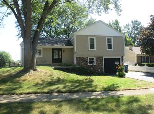 805 S Sheridan Dr, Bartlett, IL