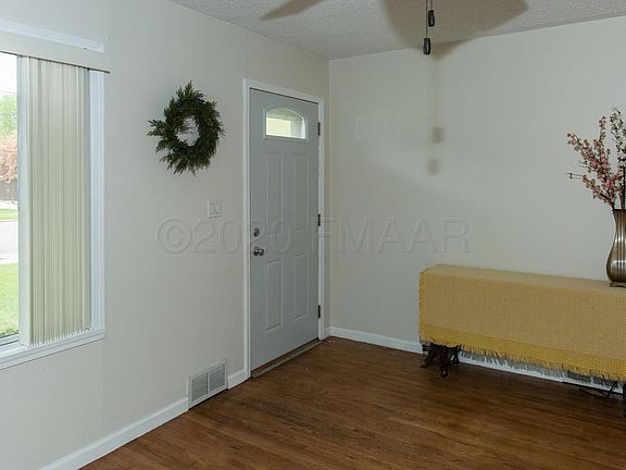 4th image of 616 14th St N