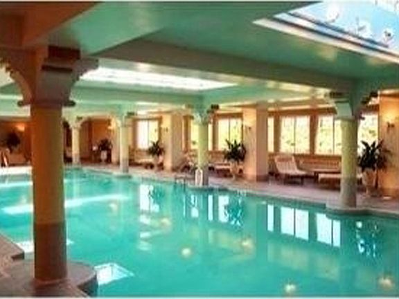 4th image of 40 Oceana Dr W APT 6E