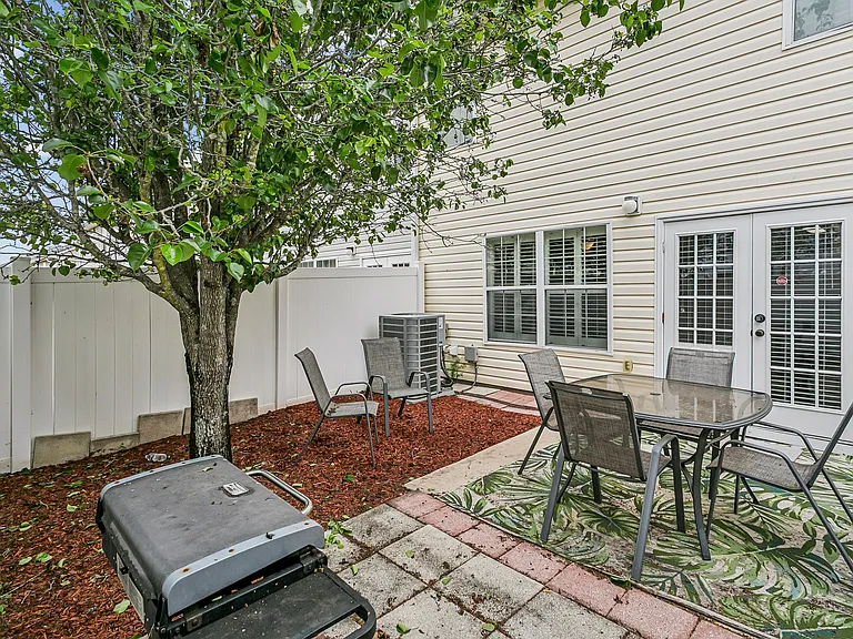 156 Swaying Pine Ct — Photo 35