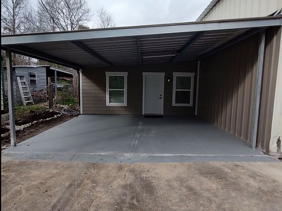 2nd image of 134 County Road 743 #6-1