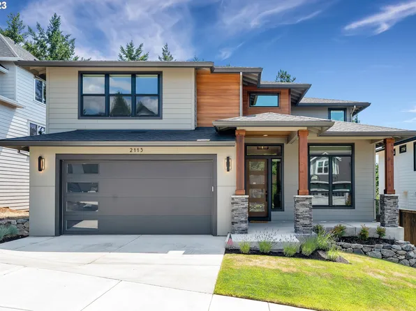 2113 Deerhill Ln, West Linn, OR 97068