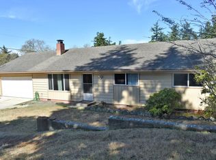 2535 Oak St, North Bend, OR 97459