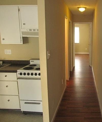2nd image of 621 Devoite Ave