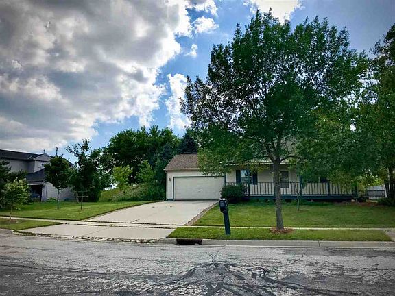 2nd image of 200 E Haven Dr