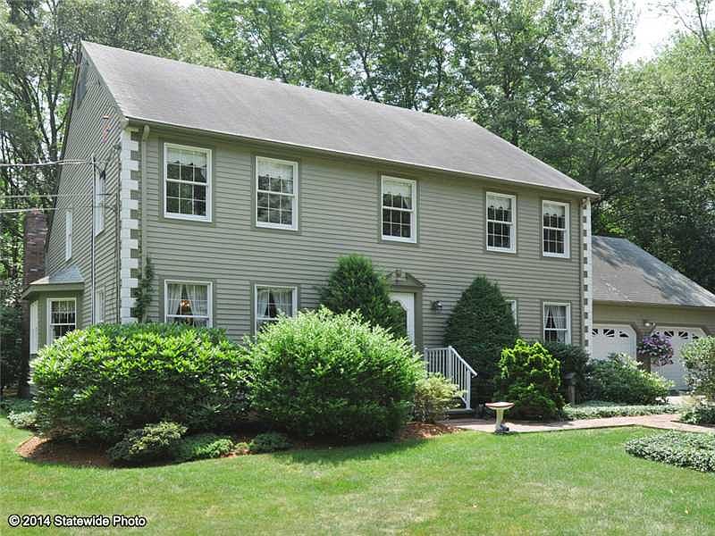 1st image of 19 Lampercock Ln