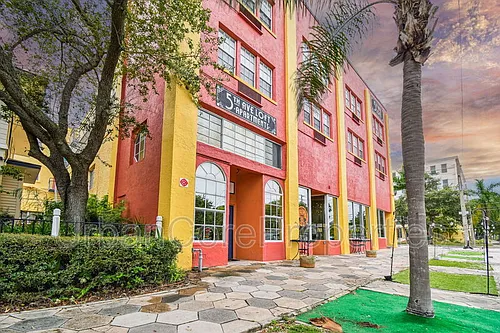 5th Street Lofts Photo 1