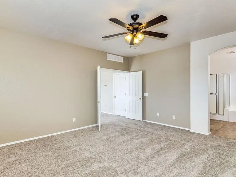 1886 E Don Carlos Ave #148 — Photo 1