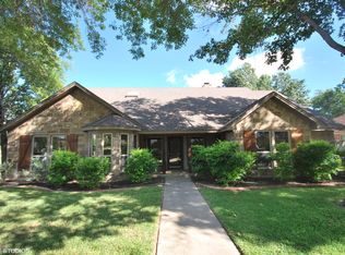 301 Blue Quail Ct, Bedford, TX 76021