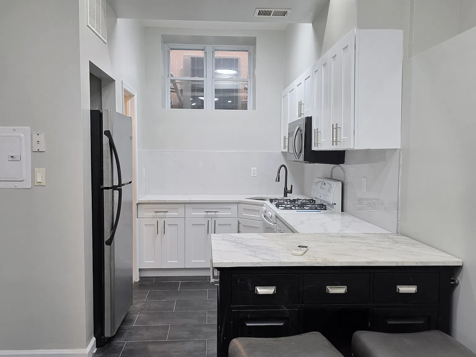 6 Serrell Ave — Photo 4