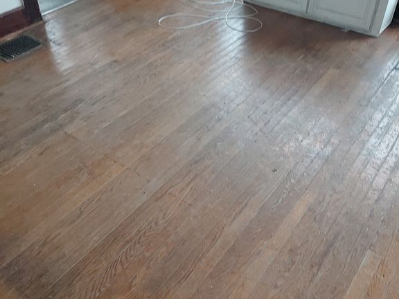 living room going into kitchen