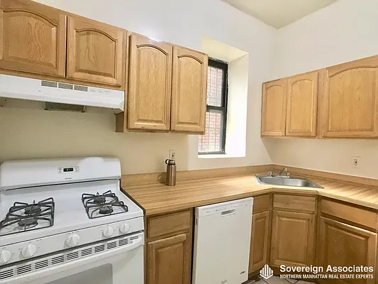 Rented by Sovereign Associates | media 7