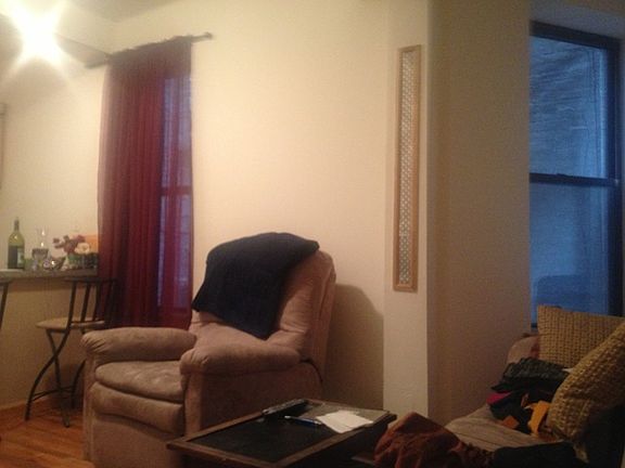 5th image of 227 E 50th St APT 6