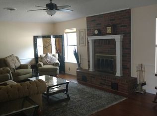 1005 N Miller St, Decatur, TX 76234