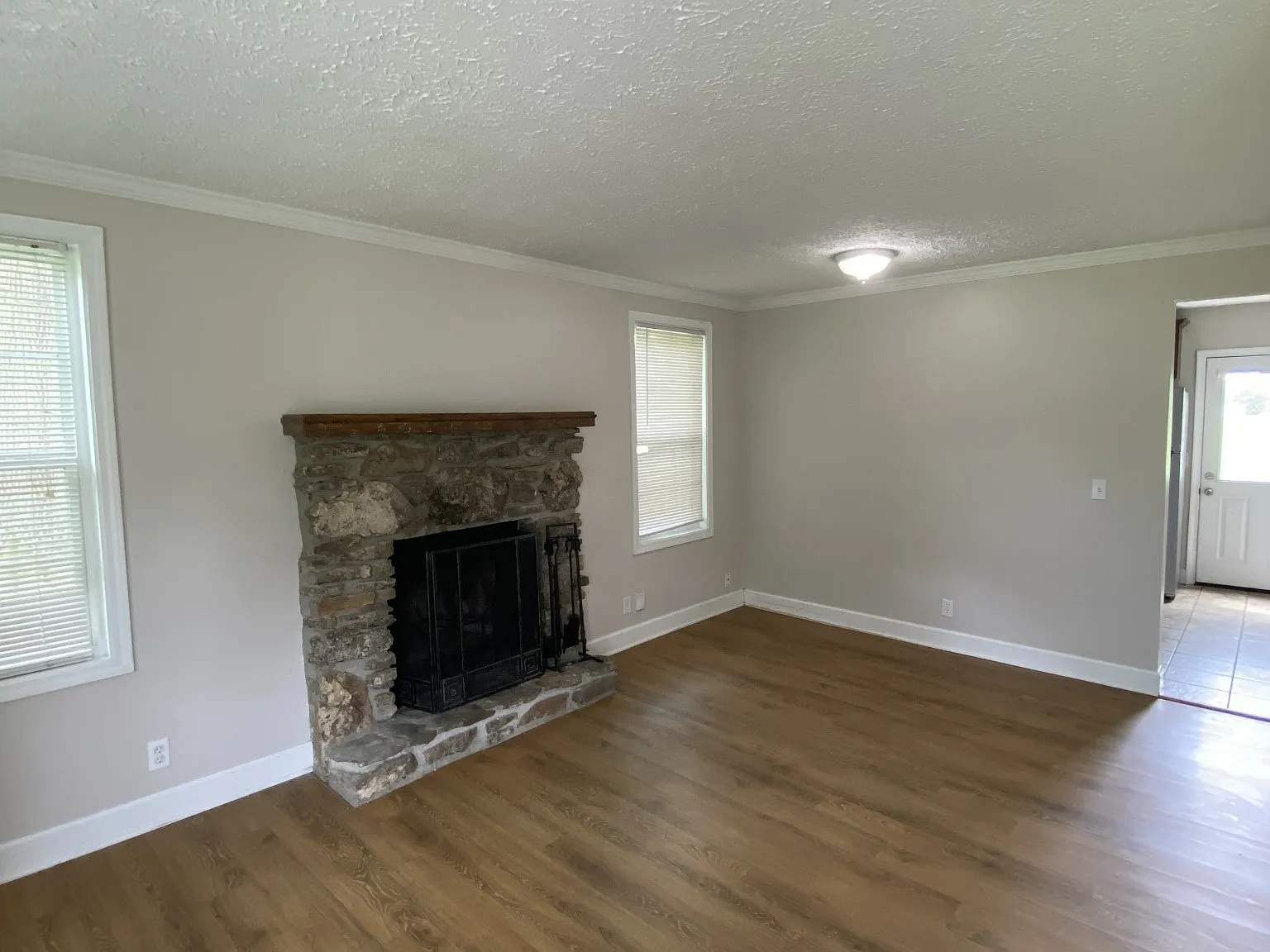 2 bed, 1.5 bath, 1020 sqft, $1,500 — Photo 4