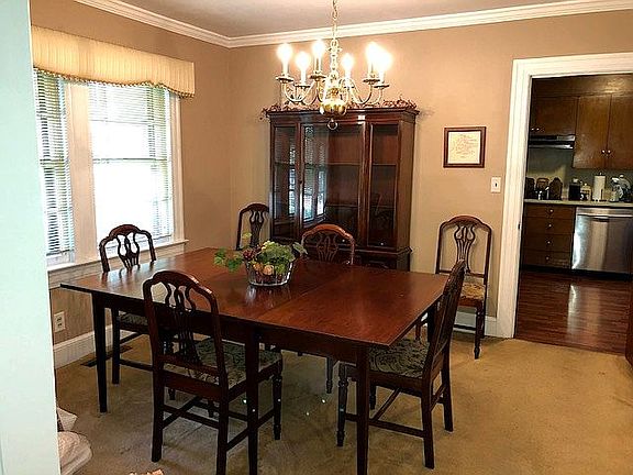 5th image of 1714 Forest Hill Dr