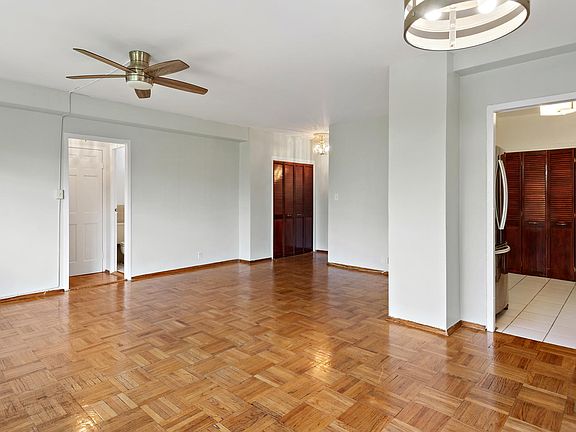 2nd image of 6 Fordham Hill Oval APT 6A