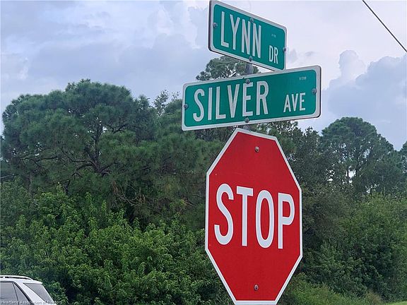 2nd image of 639 Lynn Dr