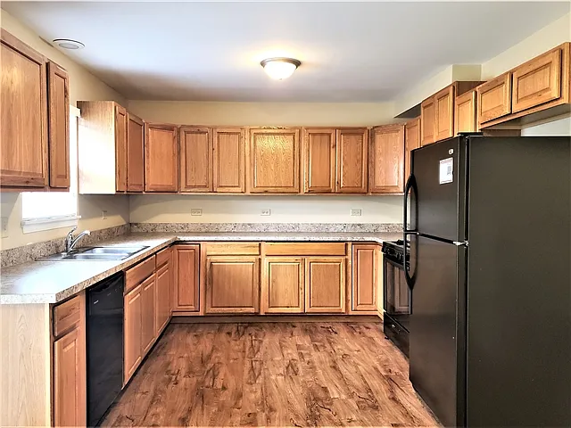 Building Photo - 3818 Hennepin Dr