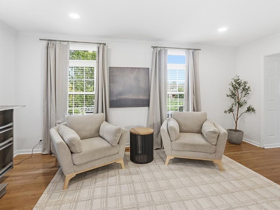 3725 Sherbrooke Dr, Cincinnati, OH 45241 | Zillow