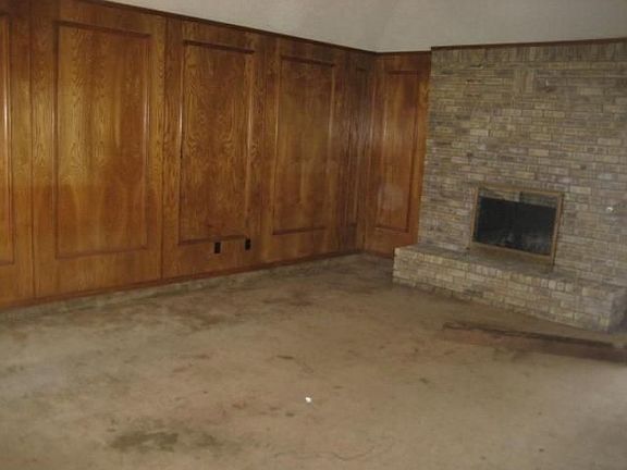 3rd image of 7725 Briarridge Ct
