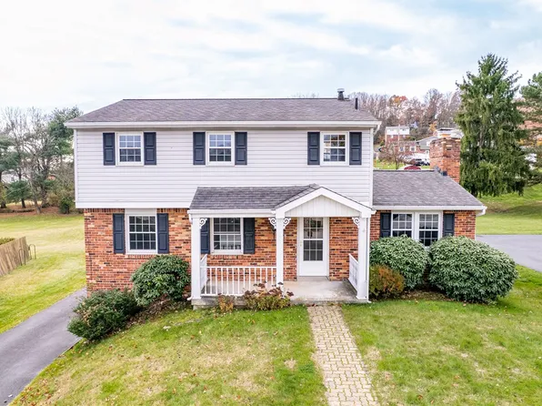 110 Edenboro Dr, Greensburg, PA 15601