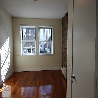 Rented by Nooklyn NYC LLC | media 10